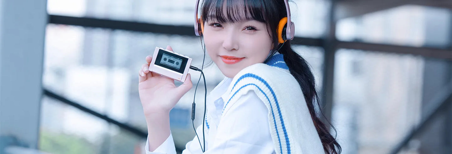 MP3 Echo MINI con 8GB, Bluetooth 5.3, 15 h y pantalla IPS. Expansión microSD hasta 256GB (no incluida). Soporta FLAC/DSD. Compacto y listo para el día a día.