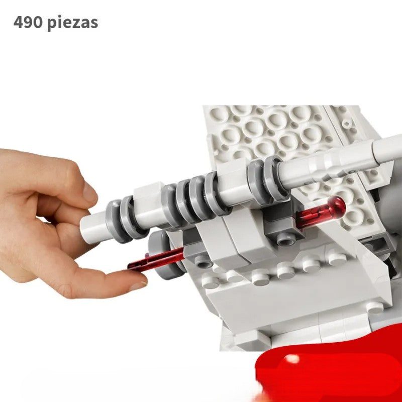 Construye la X-Wing White de Luke Skywalker con este set de 490 piezas de Space Wars. Incluye manual de armado. Ideal para coleccionistas y fans de Star Wars.