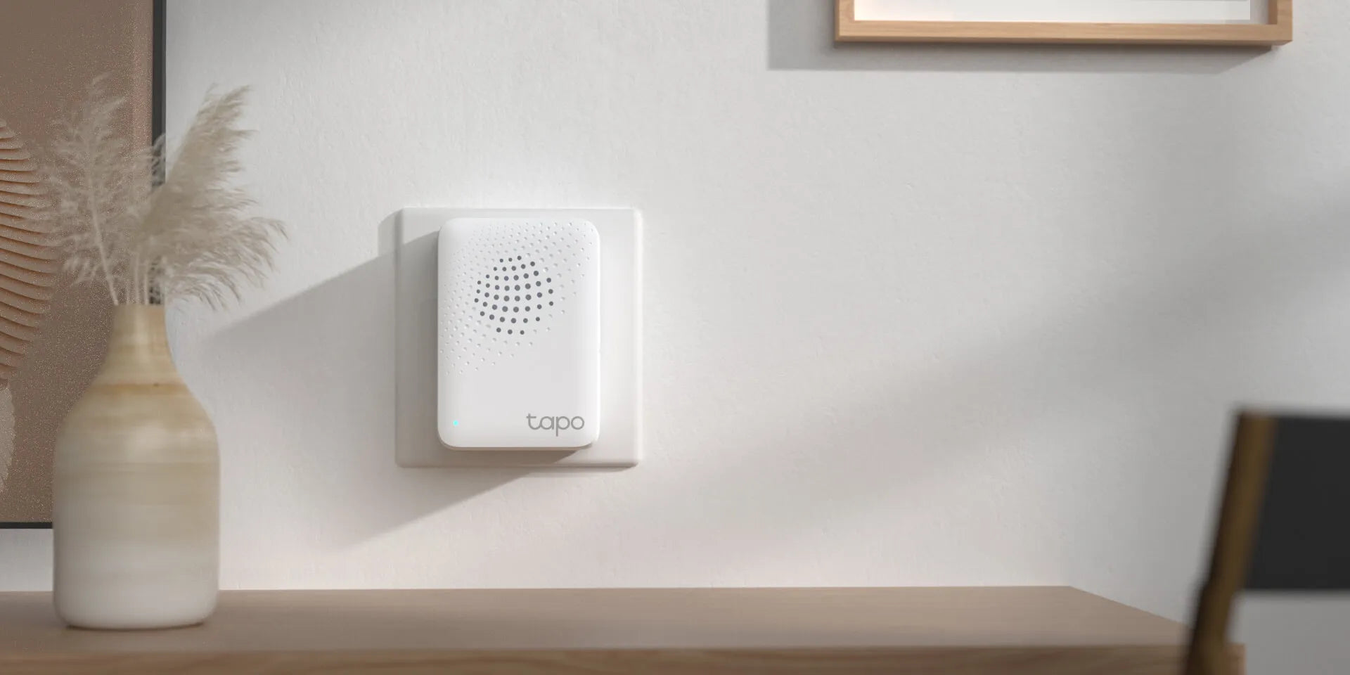 Tapo H100 conecta hasta 64 dispositivos Tapo, actúa como alarma y timbre inteligente. Control total desde la app. ¡Crea tu hogar inteligente hoy!