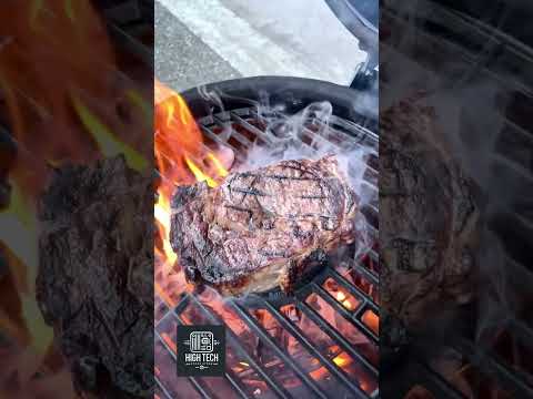 El Char-Griller AKORN Jr. es un kamado compacto con piedra incluida, parrillas de hierro fundido y control de temperatura para asar, ahumar y hornear donde quieras.